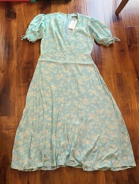 Faithful The Brand Mejia Midi Dress Zhoe Floral Print
